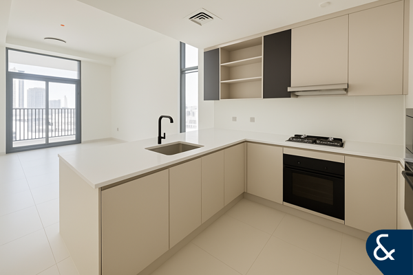 Brand New  | Extra Storage | Large layout